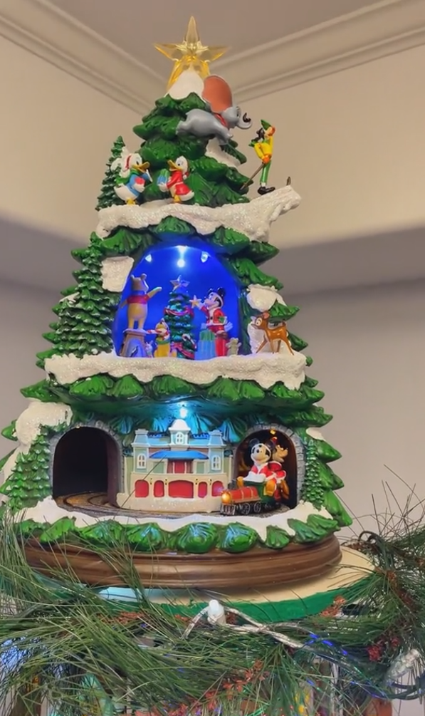 Ferris Shaped Christmas Tree