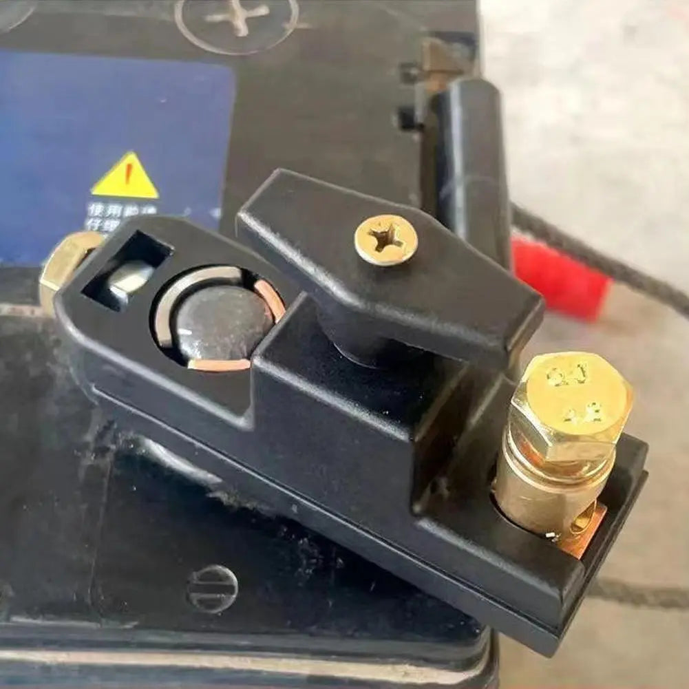 Battery Disconnect Switch – Protect Battery & Prevent Discharge