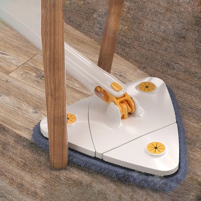 Triangular 360-degree cleaning mop
