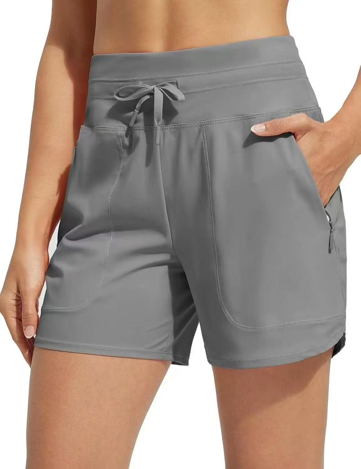 2-in-1 Sports Shorts: Sporty with Comfort and Style