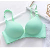 Lifting bra for discreet, natural curves