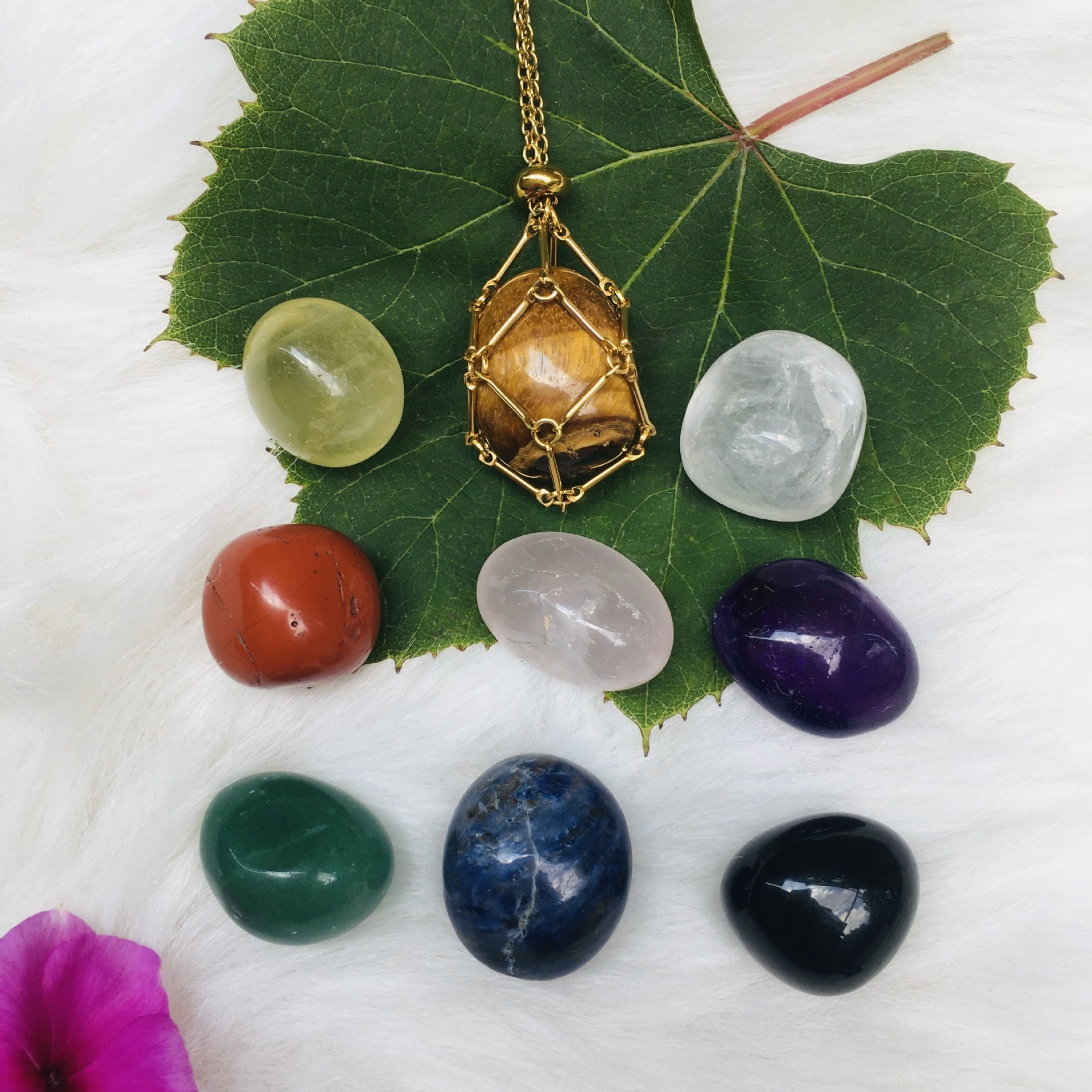 Crystal stone holder necklace - free (crystal) gift included🎁