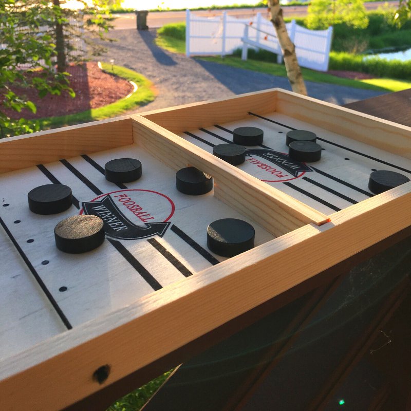 FoosballPuck - Be the first to get rid of all your discs!