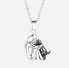 Ily – Hug Pendant Necklace